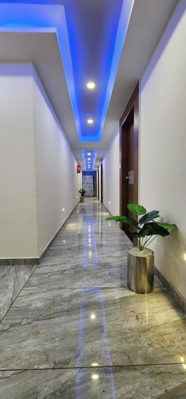 Hotel Sun Shine Ahmadabad Zewnętrze zdjęcie