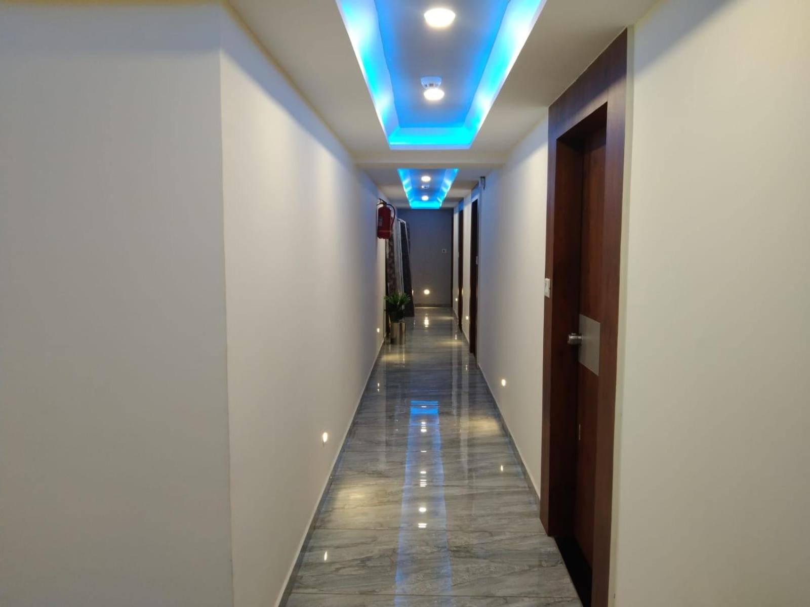 Hotel Sun Shine Ahmadabad Zewnętrze zdjęcie